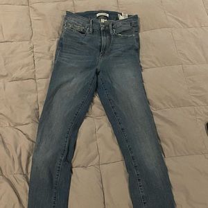 Good American size 2/26